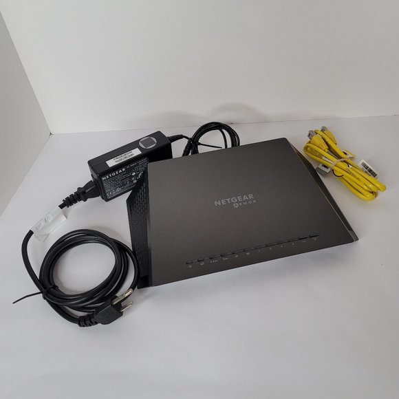 NetGear Nighthawk AC2300 Cybersecurity WiFi Router - Picture 2 of 7